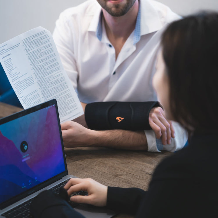 DeepHeat™ Wrist Brace